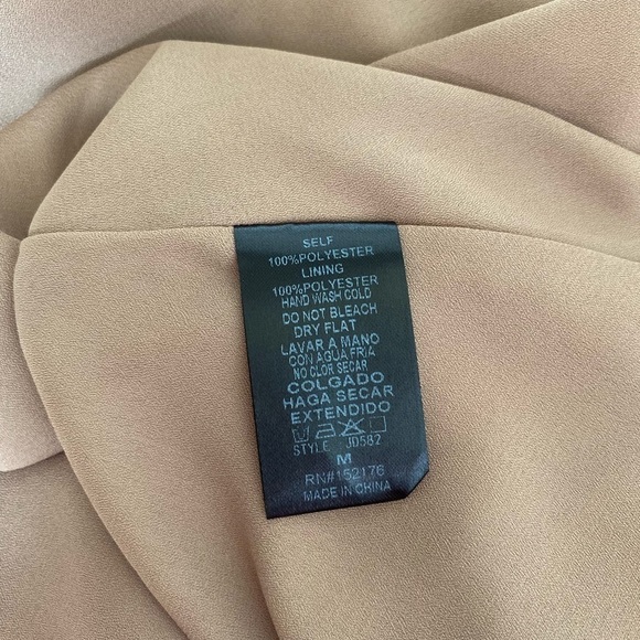 Reset By Jane Women’s Size Medium Tan Black Ruffle Shoulder Tie Waist Dress NEW - Picture 8 of 9